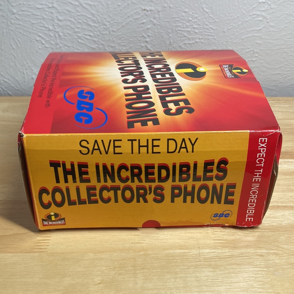 SBC The Incredibles Collector's Phone - BRAND NEW IN BOX! - Picture 2 of 5